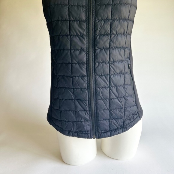 The North Face Black Nylon Polyester Hooded Vest size XS - Picture 3 of 15